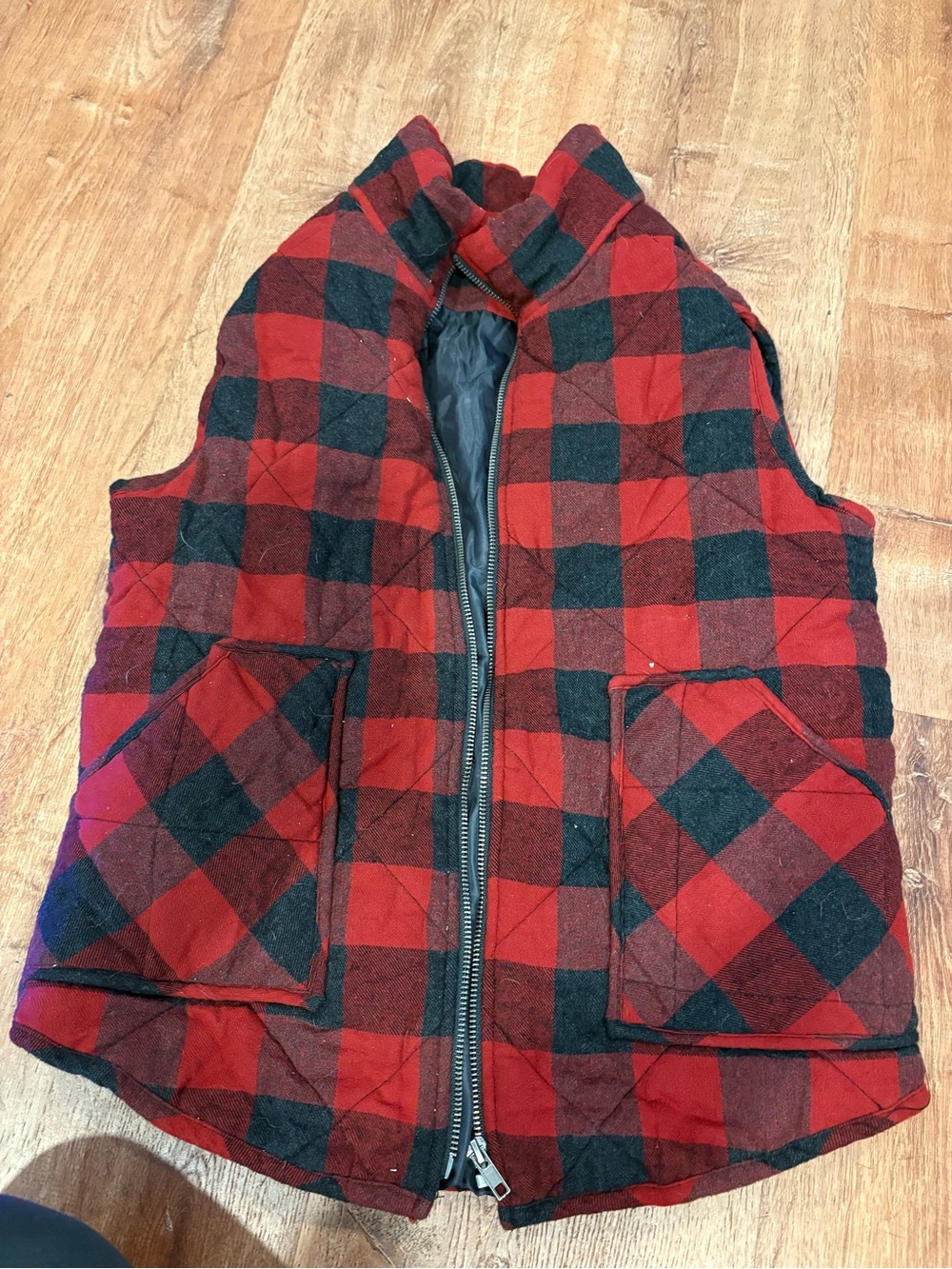 BE COOL Red and Black Buffalo Plaid Quilted Vest